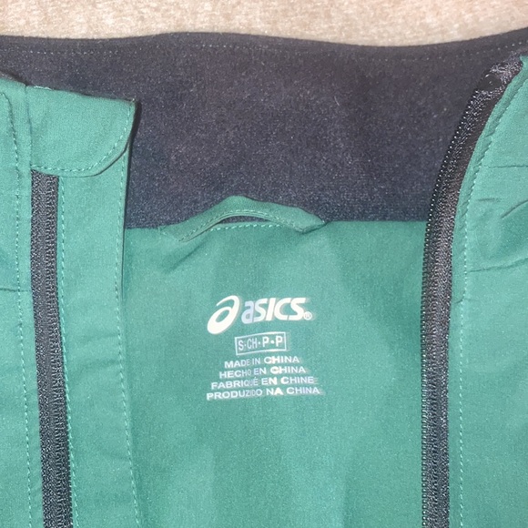 ASICS jacket small - Picture 3 of 3